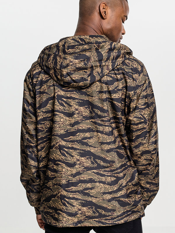 Urban ///  Tiger Camo Pull Over